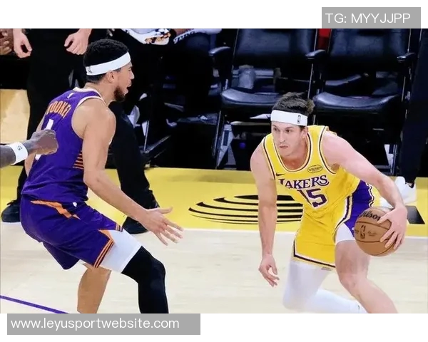 湖人外线防守崩溃全队被动不交易难以扭转攻强守弱局面