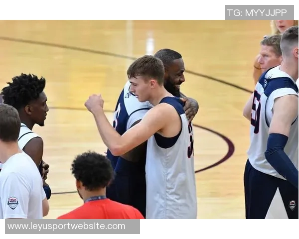 詹姆斯称弗拉格有潜力走莱昂纳德发展之路与多位名人堂球员共事