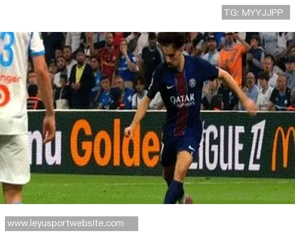 马赛后卫阿格德机场遭球迷袭击险遭扇脸事件引发关注