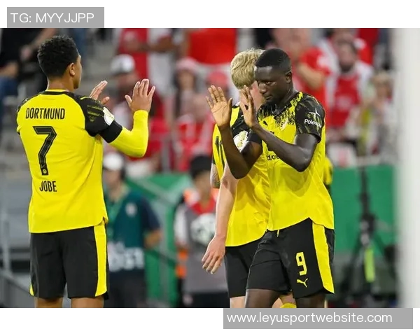 法鹰将帅直言德国杯前两轮缺VAR不合理并揭示多特进球越位争议